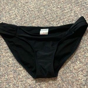 Black target bottoms